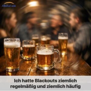 Mehrere Biergläser auf einem Holztisch, Personen im Hintergrund sind stark verschwommen und kreisförmig verzerrt.